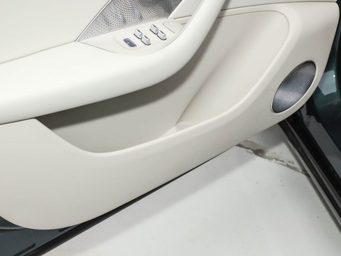 Luxeed R7 — China electric EV for export — photo 15