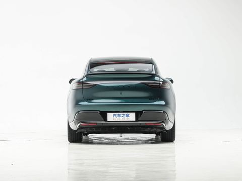Luxeed Zhi JieR7 — China electric EV for export — photo 6
