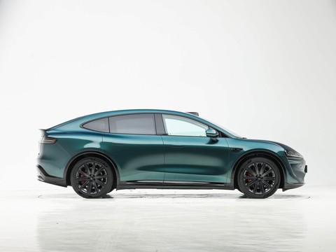 Luxeed R7 — China electric EV for export — photo 8