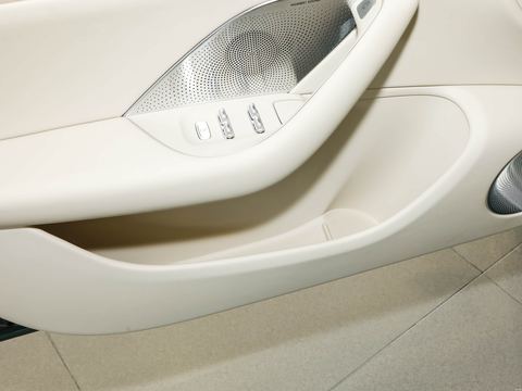 Luxeed Zhi JieS7 — China electric EV for export — photo 15