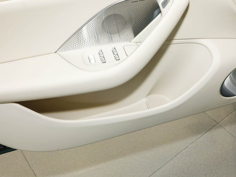 Luxeed S7 — China electric EV for export — photo 15