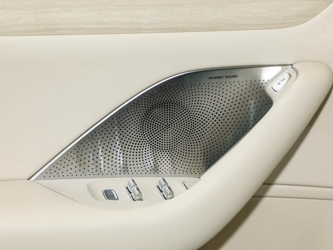 Luxeed S7 — China electric EV for export — photo 16