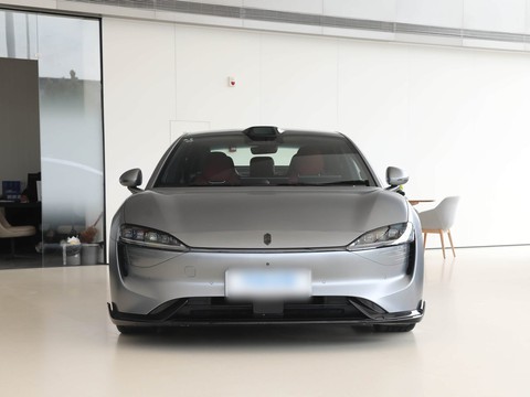 Luxeed S7 — China electric EV for export — photo 2
