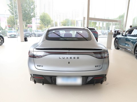 Luxeed S7 — China electric EV for export — photo 6