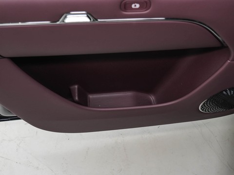 Luxeed V9 — China range-extender EV for export — photo 16