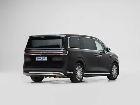 Luxeed V9 — China range-extender EV for export — photo 7