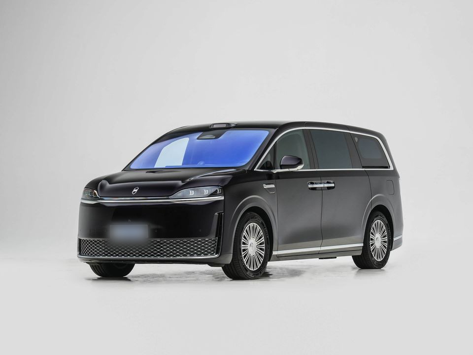Luxeed V9 — China range-extender EV for export