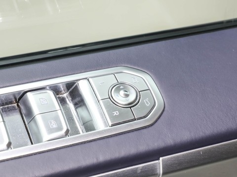 Mengshi 917 — China range-extender EV for export — photo 15