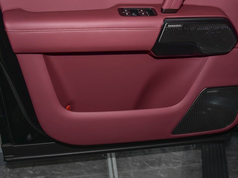 Mengshi M817 — China plug-in hybrid EV for export — photo 16