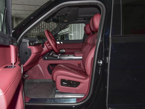 Mengshi M817 — China plug-in hybrid EV for export — photo 9