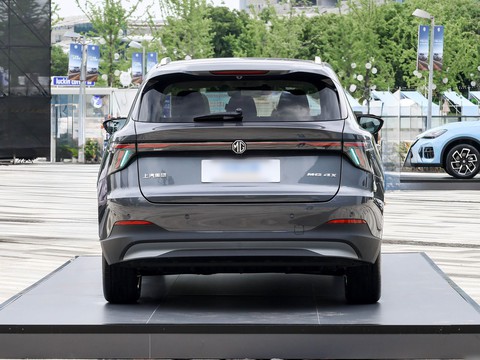 MG 4X — China electric EV for export — photo 6