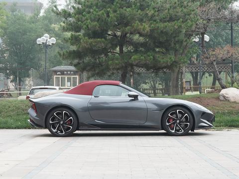 MG Cyberster — China electric EV for export — photo 8
