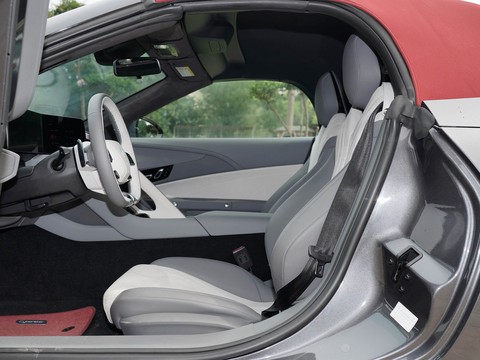 MG Cyberster — China electric EV for export — photo 9