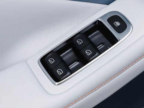 MG 4 — China electric EV for export — photo 14