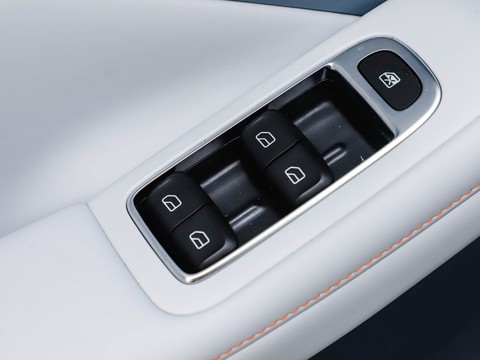 MG 4 — China electric EV for export — photo 14