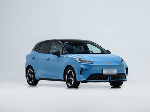 MG 4 — China electric EV for export — photo 3