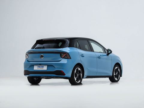 MG 4 — China electric EV for export — photo 7