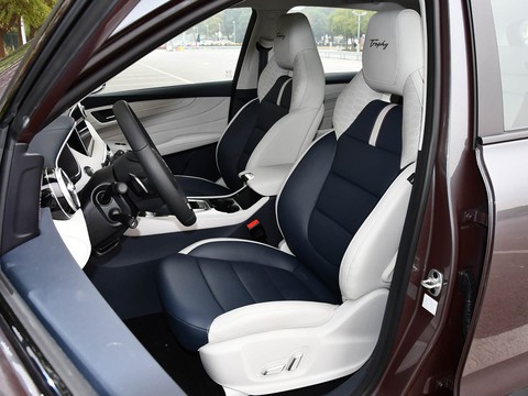 MG Pilot PHEV — China plug-in hybrid EV for export — photo 9
