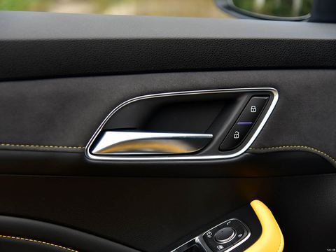 MG Ming Jue6 — China electric EV for export — photo 12