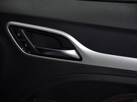 MG EZS EV — China electric EV for export — photo 12