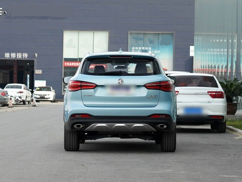 MG HS PHEV — China plug-in hybrid EV for export — photo 6