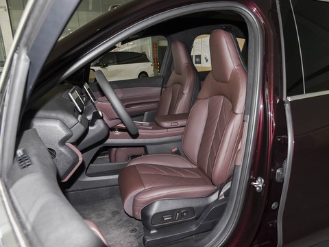 NIO EC7 — China electric EV for export — photo 10