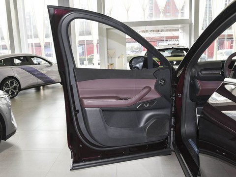 NIO EC7 — China electric EV for export — photo 11