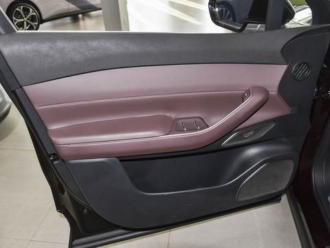 NIO Wei LaiEC7 — China electric EV for export — photo 13