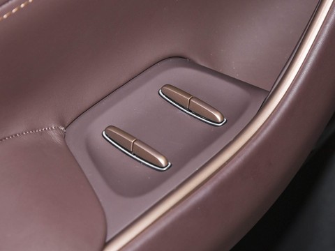 NIO EC7 — China electric EV for export — photo 14