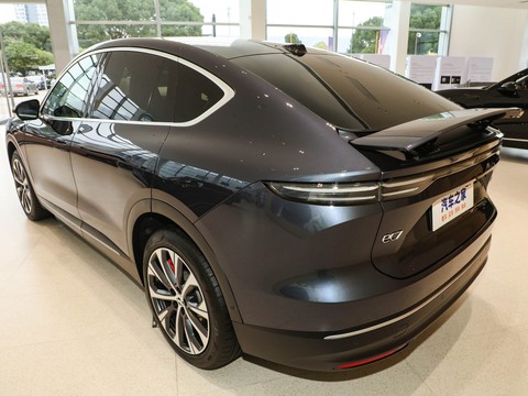 NIO EC7 — China electric EV for export — photo 5