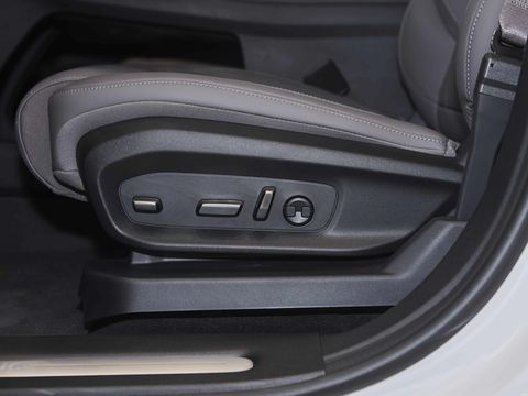 NIO Wei LaiES7 — China electric EV for export — photo 14