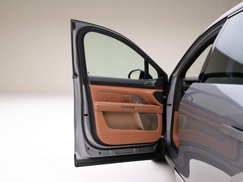 NIO Wei LaiES8 — China electric EV for export — photo 11
