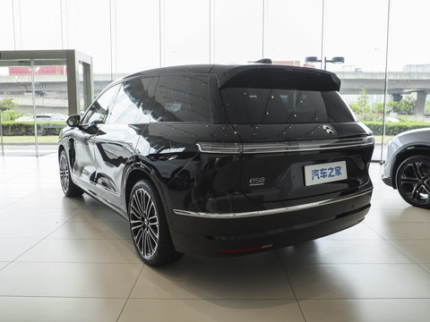 NIO ES8 — China electric EV for export — photo 5
