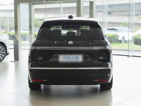 NIO ES8 — China electric EV for export — photo 6