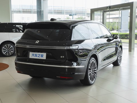 NIO ES8 — China electric EV for export — photo 7