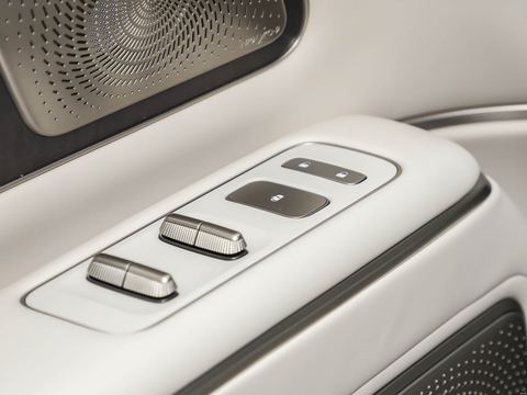 NIO Wei LaiES9 — China electric EV for export — photo 13