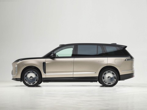 NIO ES9 — China electric EV for export — photo 4