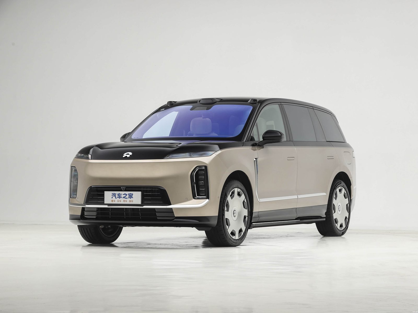 NIO Wei LaiES9