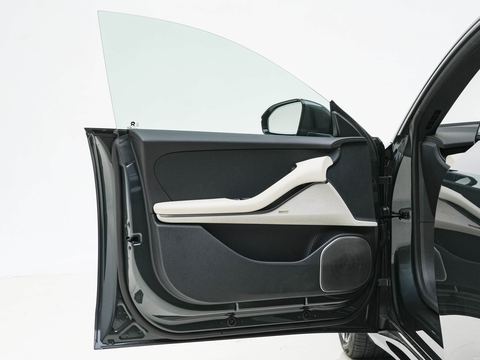 NIO Wei LaiET5 — China electric EV for export — photo 11