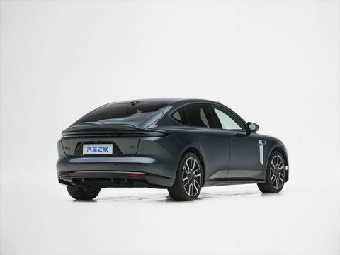 NIO Wei LaiET5 — China electric EV for export — photo 7