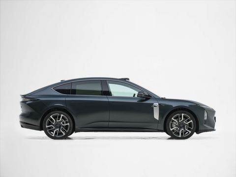 NIO Wei LaiET5 — China electric EV for export — photo 8