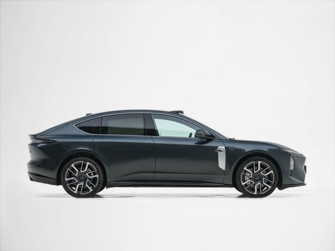 NIO ET5 — China electric EV for export — photo 8