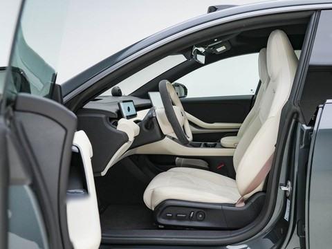 NIO ET5 — China electric EV for export — photo 9