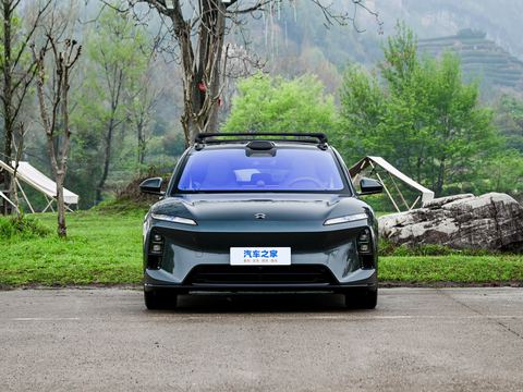 NIO Wei LaiET5T — China electric EV for export — photo 2