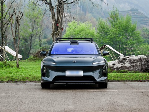 NIO ET5T — China electric EV for export — photo 2
