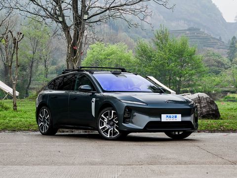 NIO Wei LaiET5T — China electric EV for export — photo 3