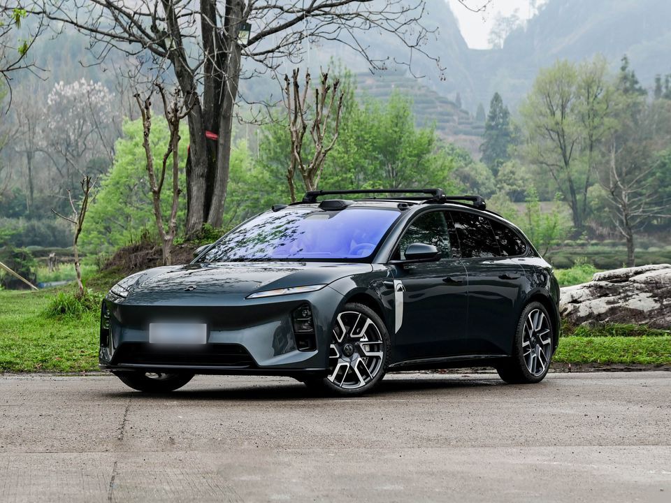 NIO ET5T — China electric EV for export
