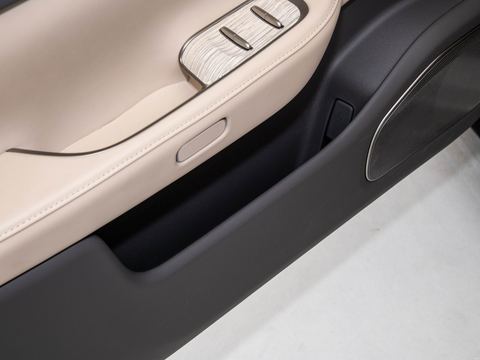 NIO Wei LaiET7 — China electric EV for export — photo 15