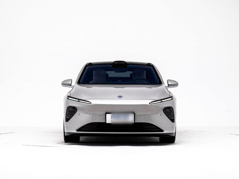 NIO ET7 — China electric EV for export — photo 2
