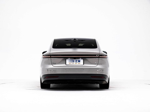 NIO ET7 — China electric EV for export — photo 6